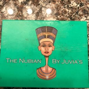 The Nubian by Juvia’s eyeshadow palette